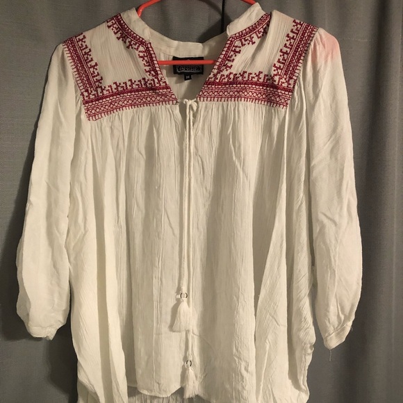 Flowy three-quarter length sleeved shirt - Picture 2 of 2